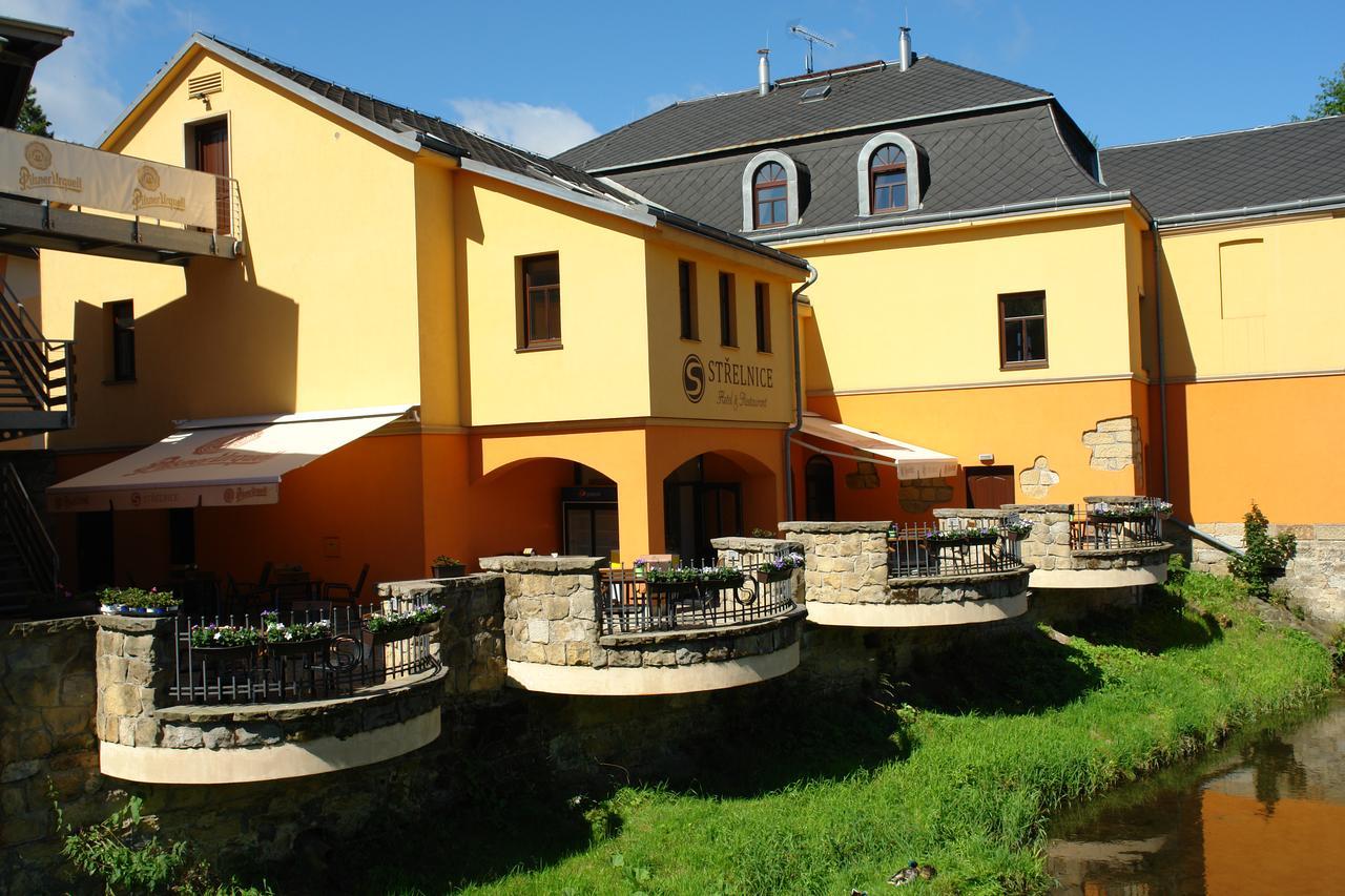 Hotel Strelnice Teplice nad Metují Exterior photo