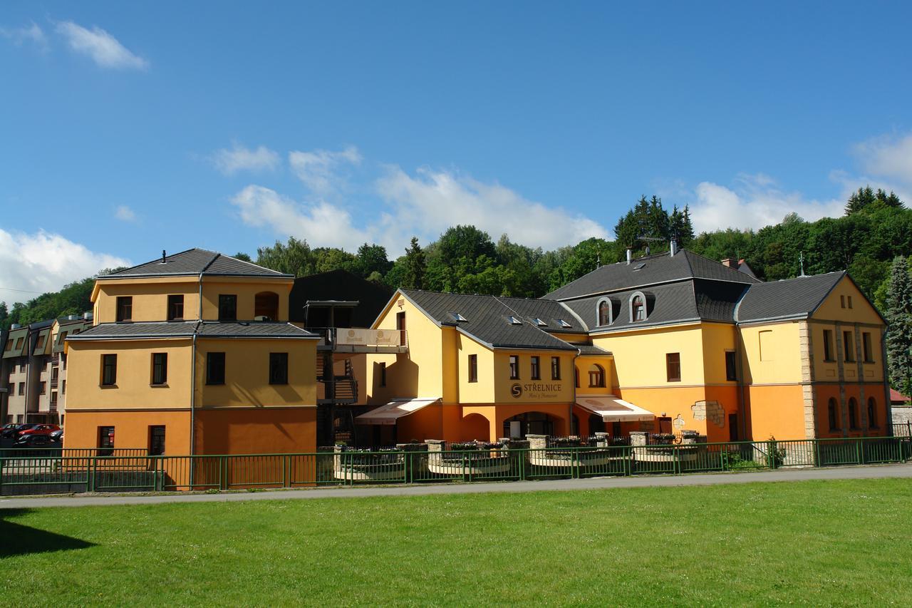 Hotel Strelnice Teplice nad Metují Exterior photo